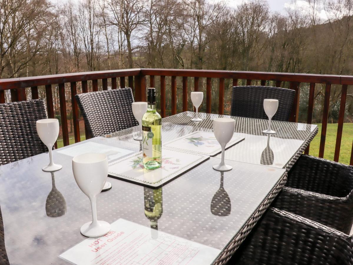 Watersview Lodge Leek Extérieur photo